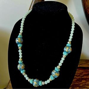 Vintage hand painted beads necklace